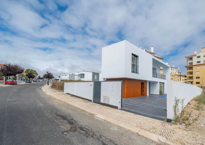 Image No.36-3 Bed House for sale