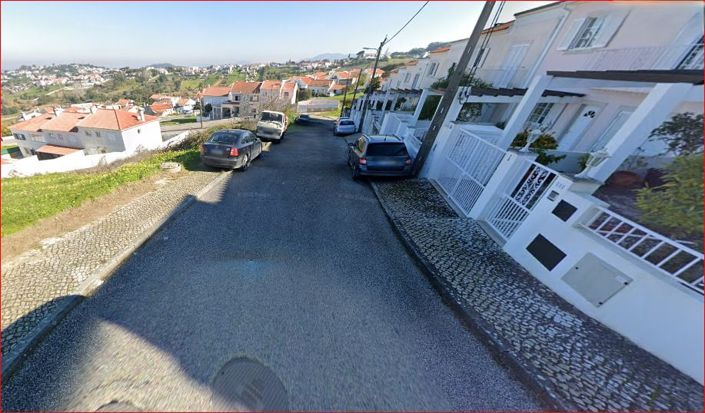 Image No.8-3 Bed Land for sale