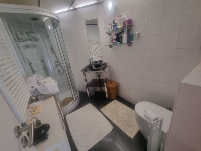 Image No.16-4 Bed Apartment for sale