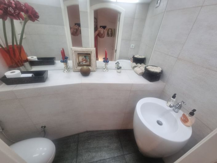 Image No.21-4 Bed Apartment for sale