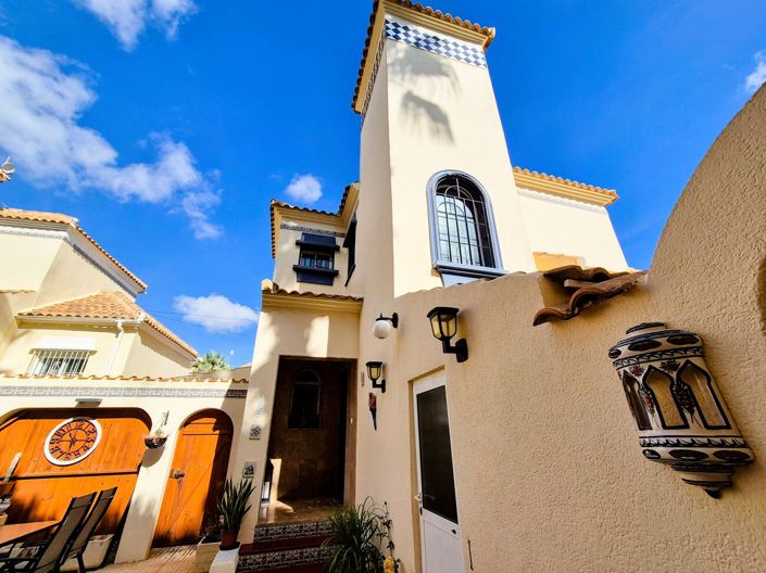 Image No.18-3 Bed Villa for sale