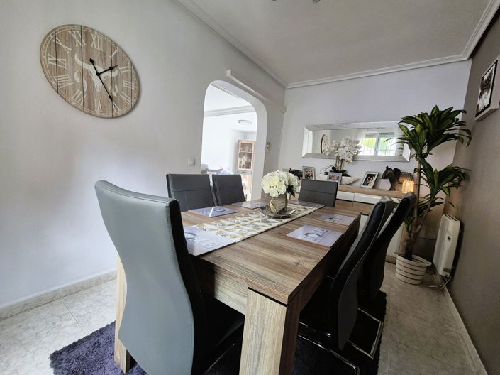 Image No.36-3 Bed Villa for sale