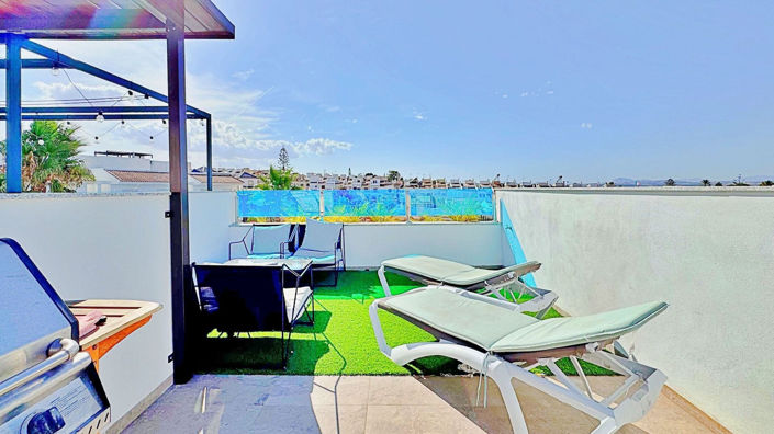 Image No.29-3 Bed Townhouse for sale