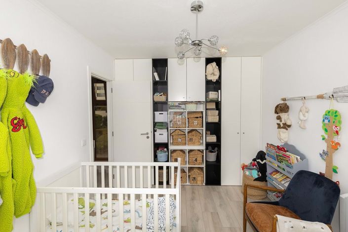 Image No.14-3 Bed Townhouse for sale