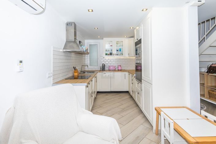 Image No.19-3 Bed Townhouse for sale