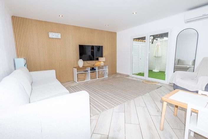 Image No.28-3 Bed Townhouse for sale