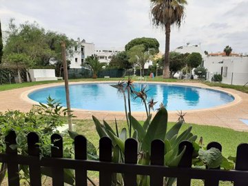 2344-352493-f99b9e343b07b1ea73851c331dc41644a