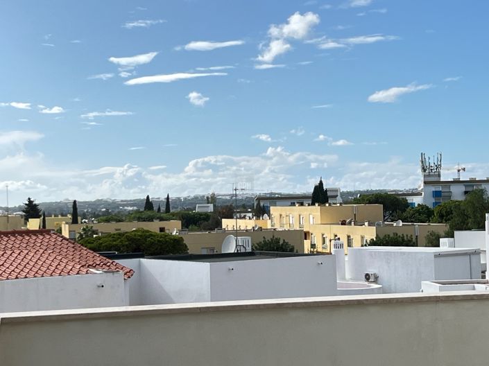 Image No.13-4 Bed Townhouse for sale