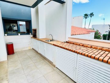 2344-352501-f99b9e343b07b1ea73851c331dc41644a