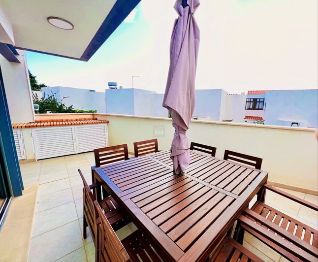 Image No.6-4 Bed Townhouse for sale