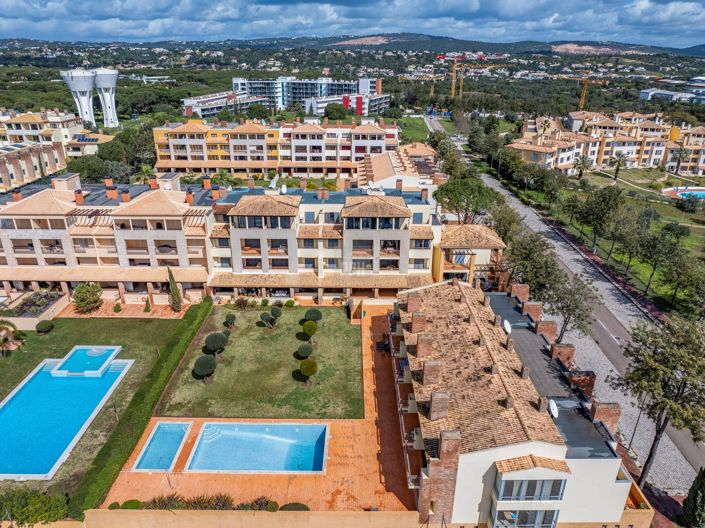 Image No.8-2 Bed Apartment for sale