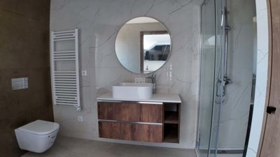 2344-352583-f99b9e343b07b1ea73851c331dc41644a