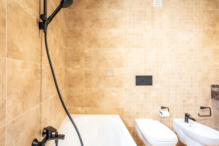 Image No.19-2 Bed Townhouse for sale