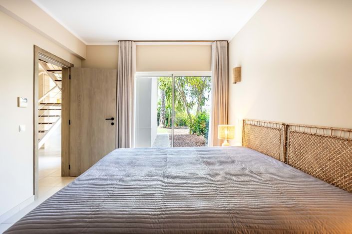 Image No.44-2 Bed Townhouse for sale