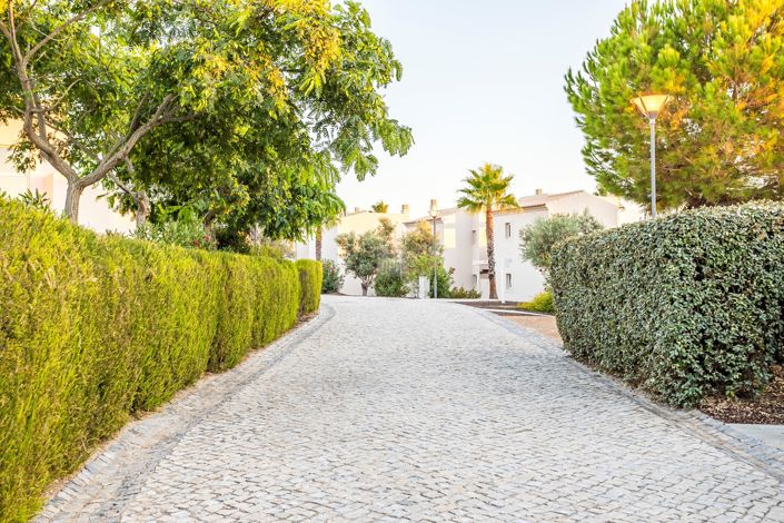 Image No.6-2 Bed Townhouse for sale