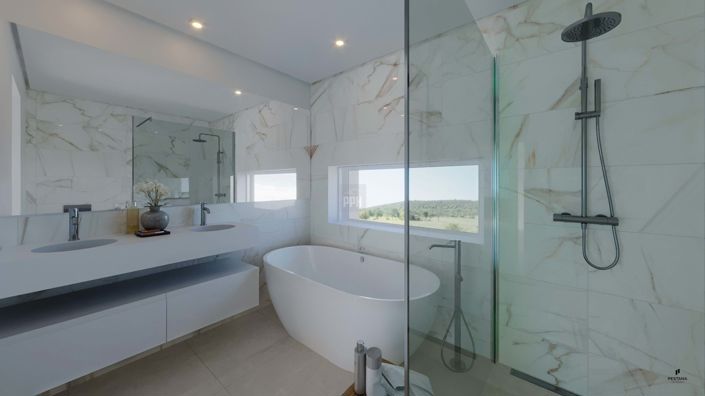 Image No.7-3 Bed Semi-Detached for sale