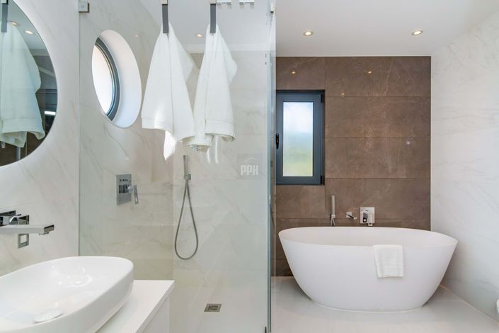 Image No.25-5 Bed Villa for sale