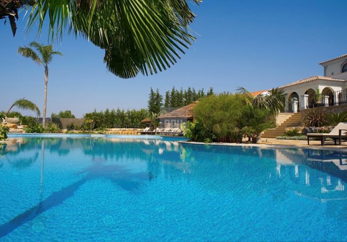 Image No.12-Villa de 6 chambres à vendre à Boliqueime