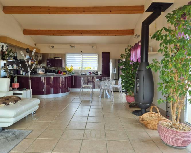 Image No.7-Propriété de 8 chambres à vendre à Adissan