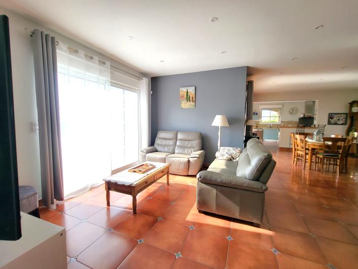 Image No.6-4 Bed Villa for sale