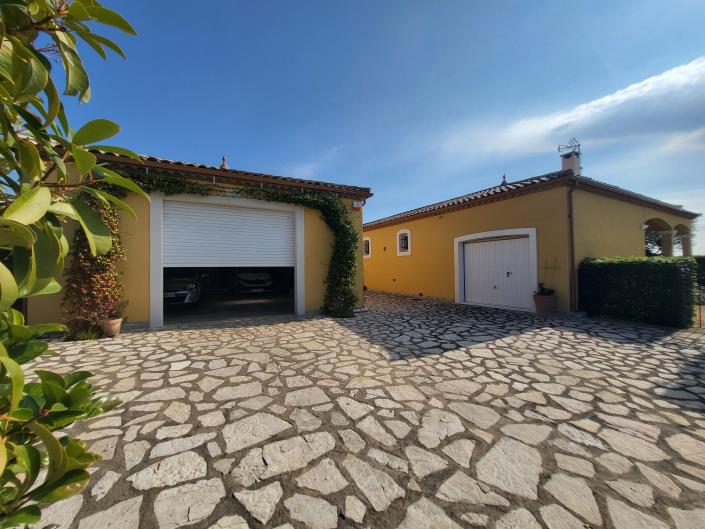 Image No.40-4 Bed Villa for sale