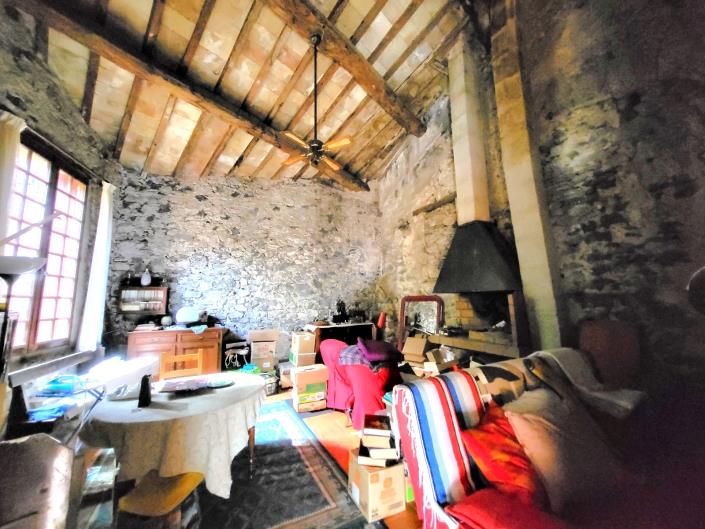 Image No.23-3 Bed Village House for sale