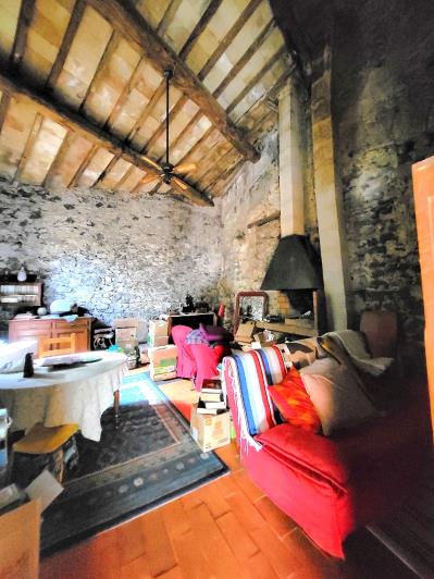 Image No.25-3 Bed Village House for sale