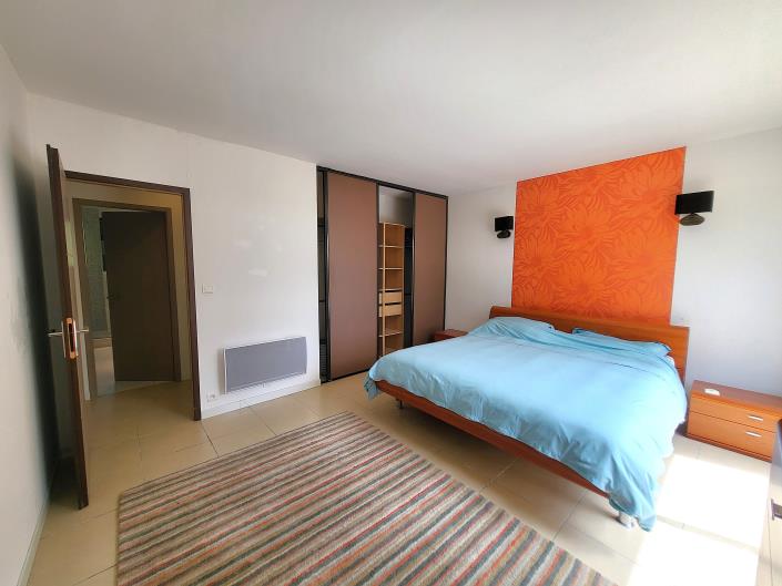 Image No.15-3 Bed Villa for sale