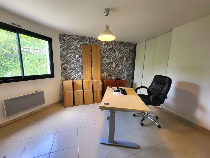 Image No.17-3 Bed Villa for sale