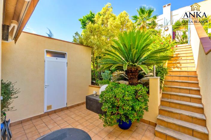 Image No.22-3 Bed Chalet for sale