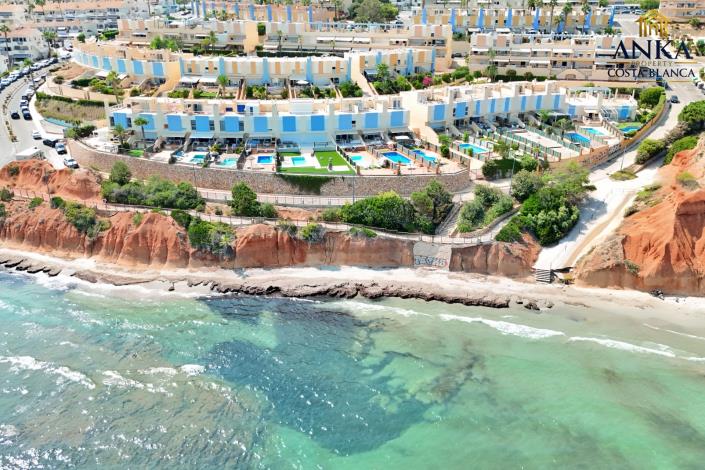 Image No.29-3 Bed Chalet for sale