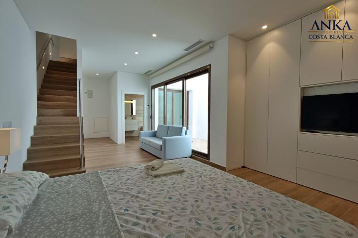 Image No.21-Villa de 4 chambres à vendre à Orihuela Costa