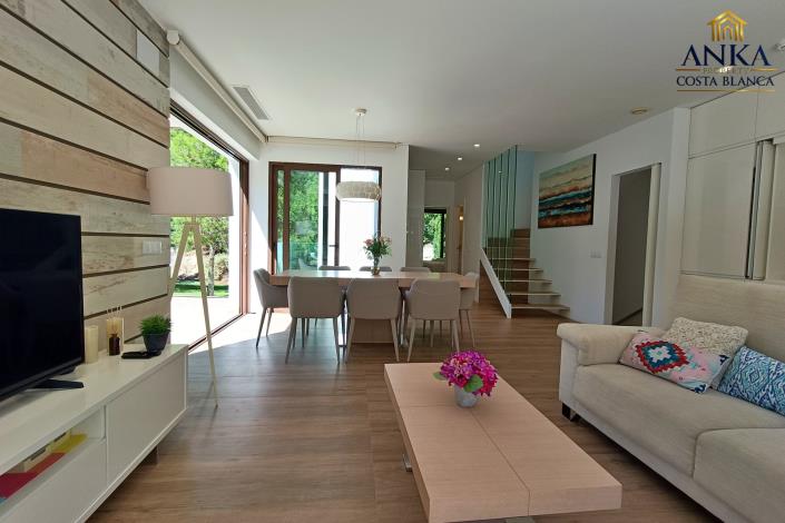 Image No.11-Villa de 4 chambres à vendre à Orihuela Costa