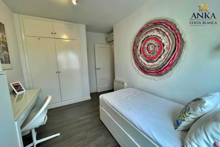 Image No.23-3 Bed Apartment for sale