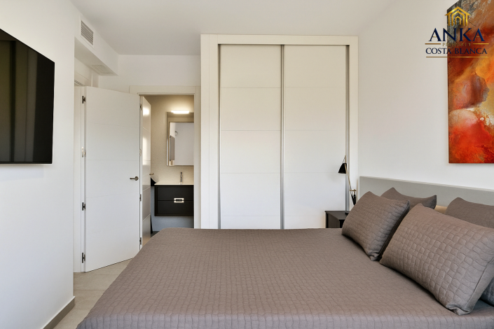 Image No.16-2 Bed Apartment for sale