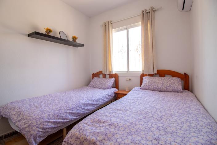 Image No.18-2 Bed Townhouse for sale