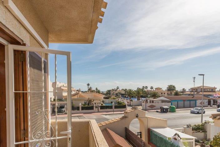 Image No.8-Maison de ville de 3 chambres à vendre à La Zenia