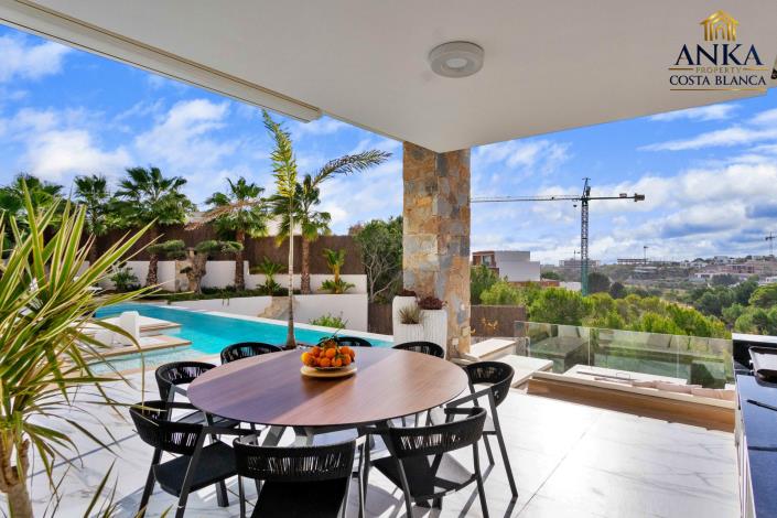 Image No.14-Villa de 4 chambres à vendre à Las Colinas Golf