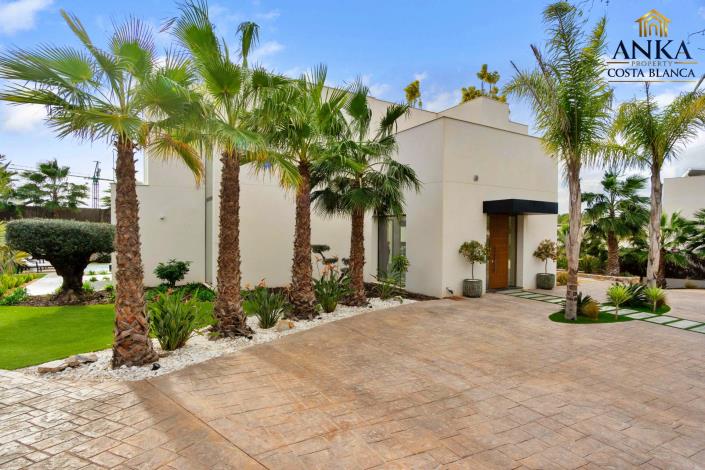 Image No.12-Villa de 4 chambres à vendre à Las Colinas Golf