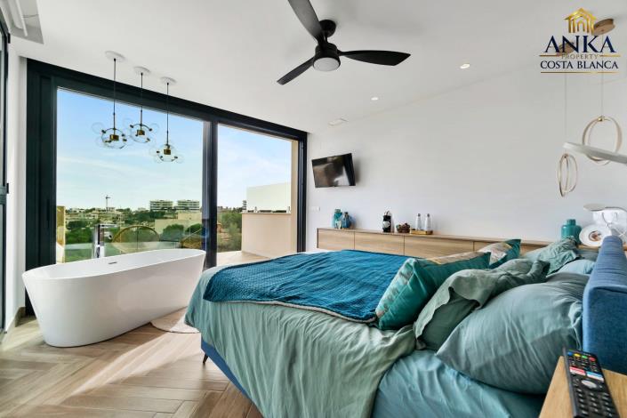 Image No.32-Villa de 4 chambres à vendre à Las Colinas Golf