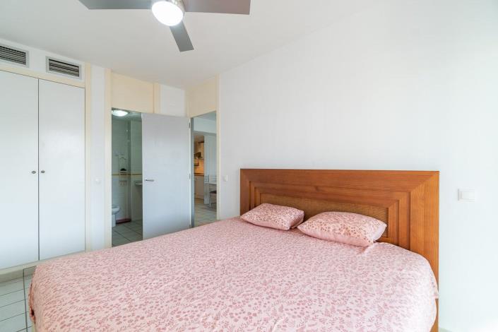 Image No.17-2 Bed Apartment for sale