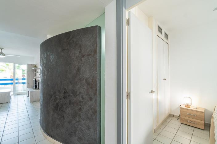 Image No.21-2 Bed Apartment for sale