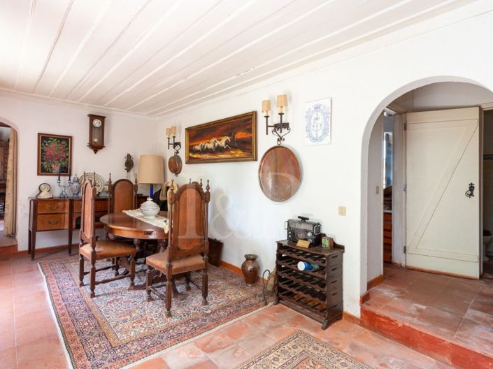 Image No.18-7 Bed Farmhouse for sale