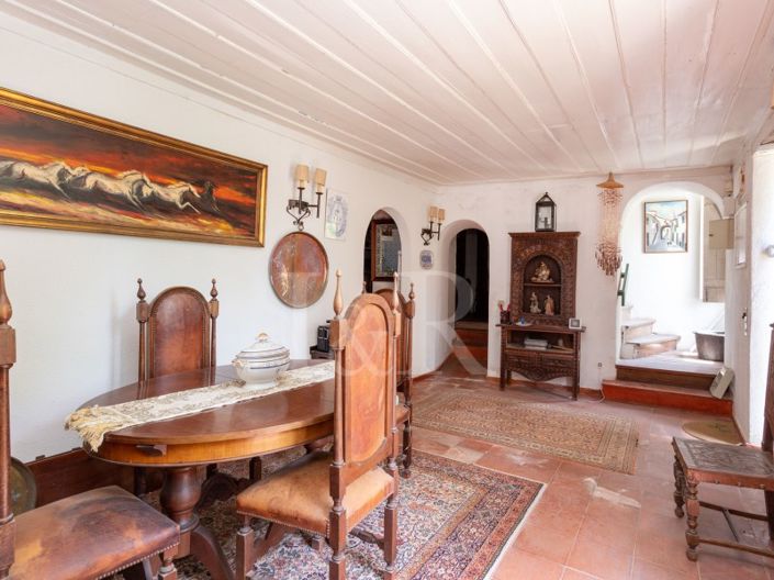 Image No.19-7 Bed Farmhouse for sale