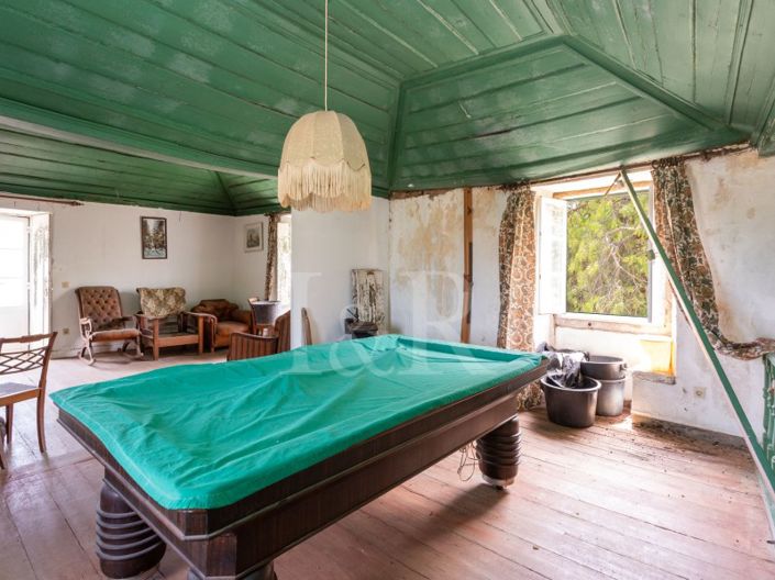 Image No.25-7 Bed Farmhouse for sale