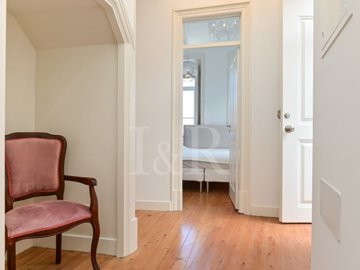 idc3039401-0000-0500-0000-000014f5bb21