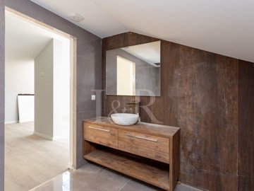 ida9096e01-0000-0500-0000-000011ca8d41