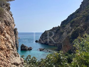 id181aa701-0000-0500-0000-000016c036b9