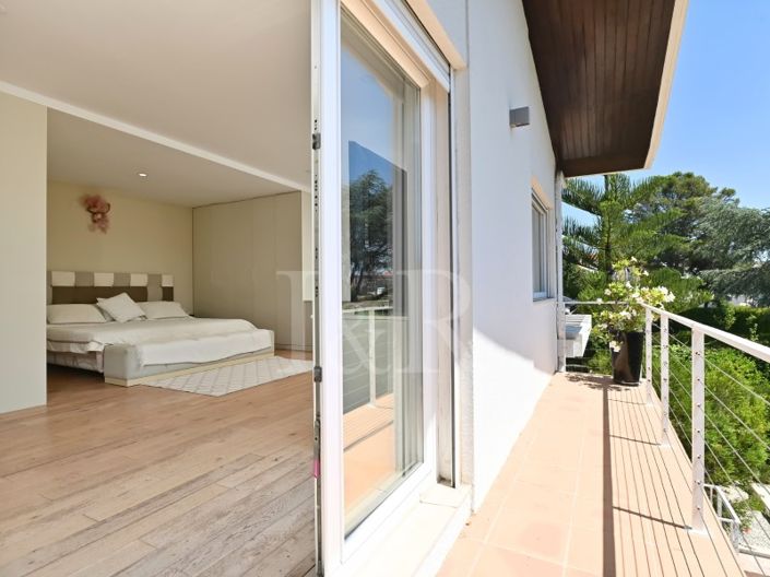 Image No.36-6 Bed House for sale