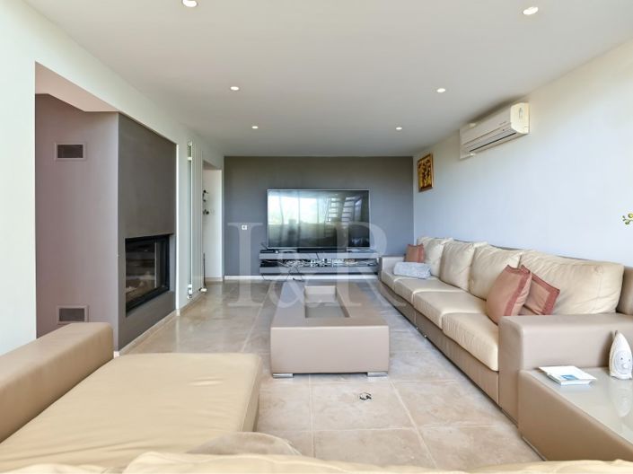 Image No.47-6 Bed House for sale